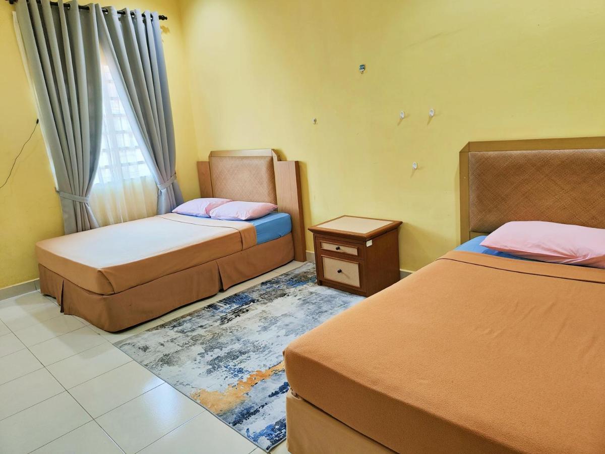 Homestay Roma Suite Куала-Тренгану Экстерьер фото